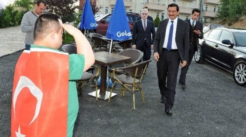 Başkan Ak Down Sendromlu Osman&rsquo;ı Askere Uğurladı