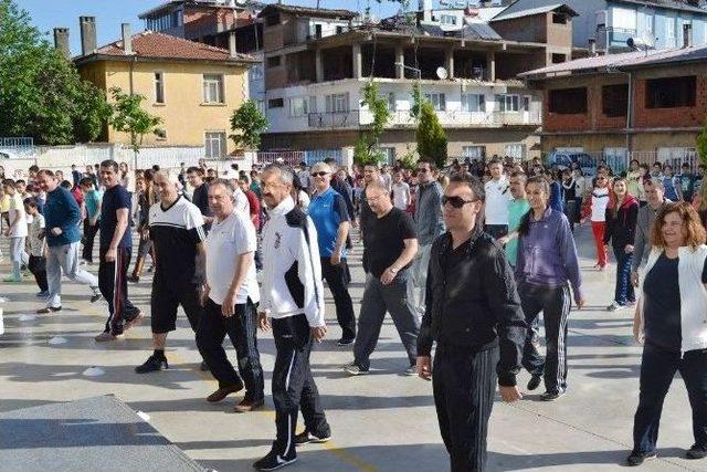 Karacasu Güne Sporla Başladı 1