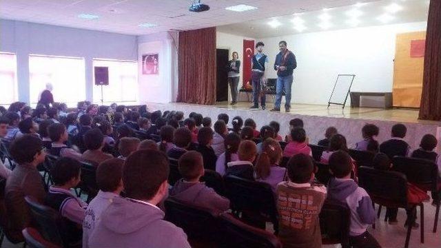 &Ccedil;ocuklara Orman Sevgisi Tiyatro İle Anlatıldı 1