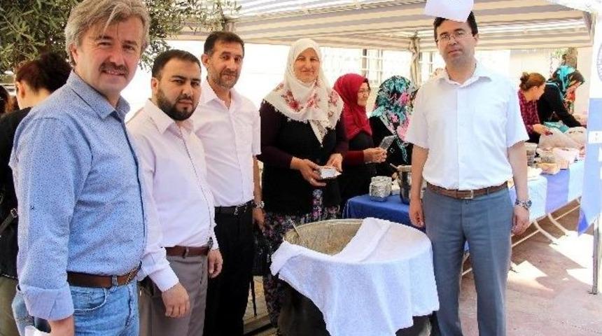 İmam Hatipliler İhtiya&ccedil; Sahibi &Ouml;ğrenciler İ&ccedil;in El Ele Verdi