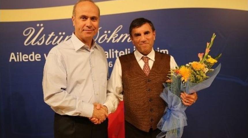 &Uuml;st&uuml;n D&ouml;kmen İle İletişim S&ouml;yleşisi
