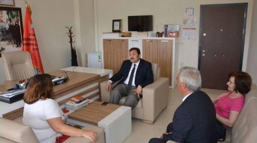 Hayırsever Okulu Ziyaret Etti