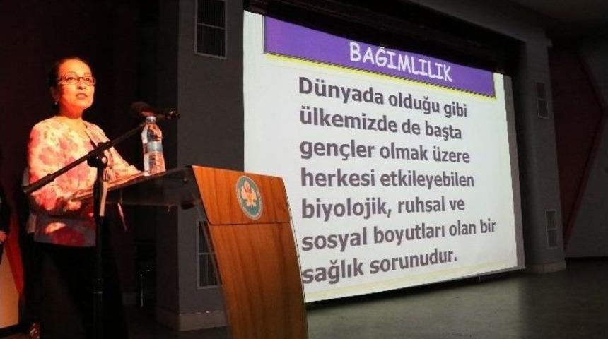 Madde Bağımlılığı Gen&ccedil;lere Anlatıldı