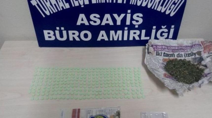 Turhal&rsquo;da Uyuşturucu Operasyonunda 4 Tutuklama