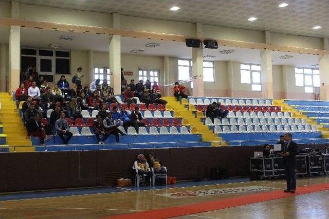 Beden Eğitimi &Ouml;ğretmenlerine Fiziksel Aktivite Karnesi Verildi 1