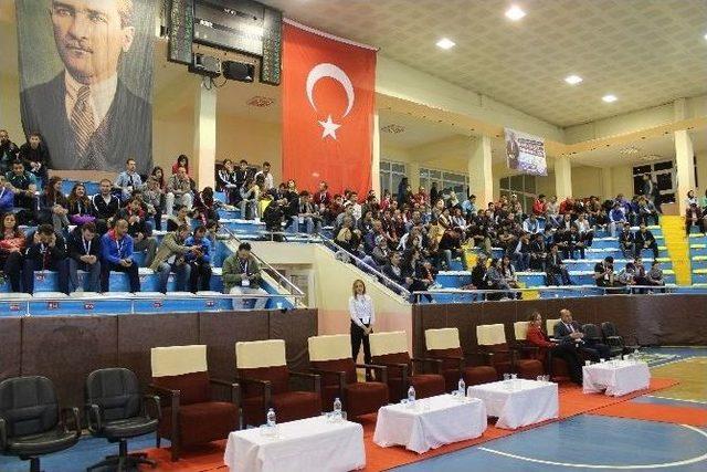 Beden Eğitimi &Ouml;ğretmenlerine Fiziksel Aktivite Karnesi Verildi 3