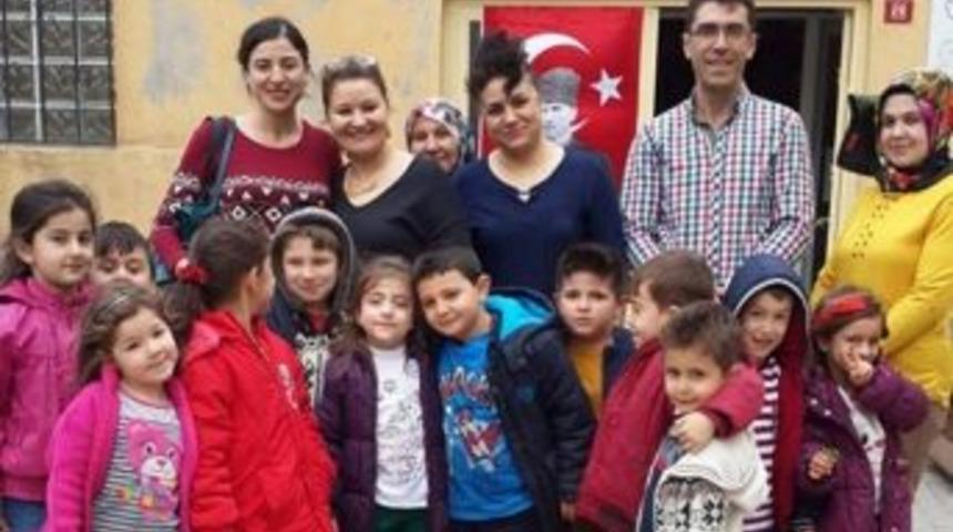 &Ouml;ğrenciler Sevgi &Ccedil;arşısı&rsquo;nda