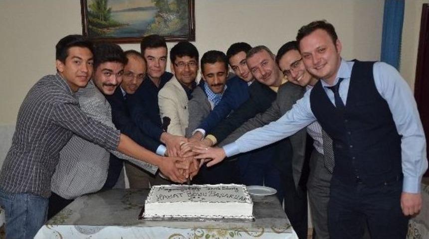 İhlas Vakfı Eskişehir Yurdu Mezunlarına &Ouml;zel Gece D&uuml;zenledi