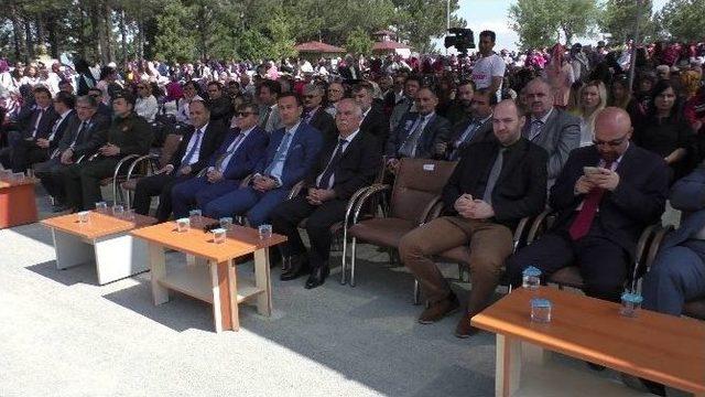 Beyşehir Myo’da Mezuniyet Sevinci