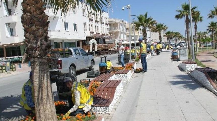 Didim&rsquo;de Yalı Caddesi &Ccedil;i&ccedil;eklendiriliyor