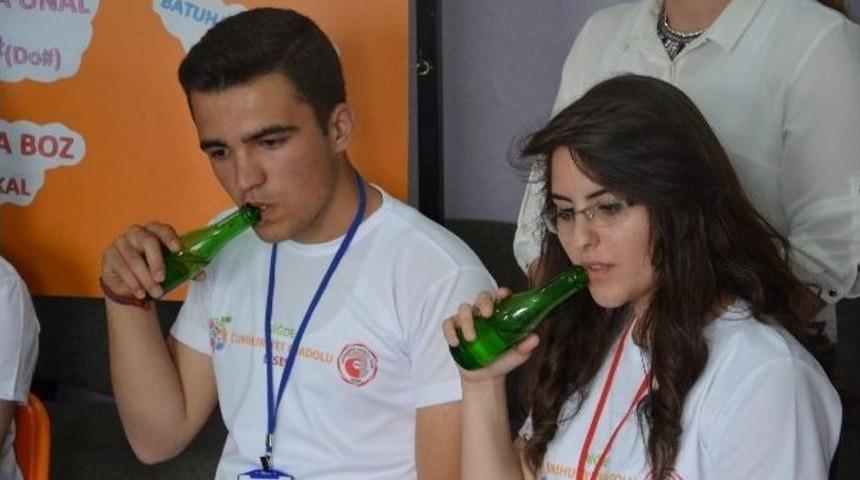 &Ouml;ğrenciler Soda Şişesi İle M&uuml;zik Yaptı