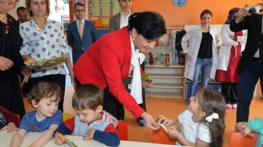 Okullarda Kuru &Uuml;z&uuml;m Dağıtımı