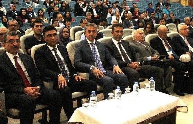 Elazığ’da Uluslararası Matematik Sempozyumu Başladı