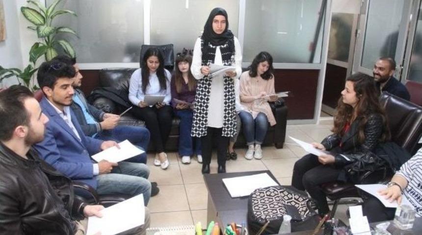 Braille Alfabesiyle Yazılmış Men&uuml;ler Kafelere Dağıtılacak