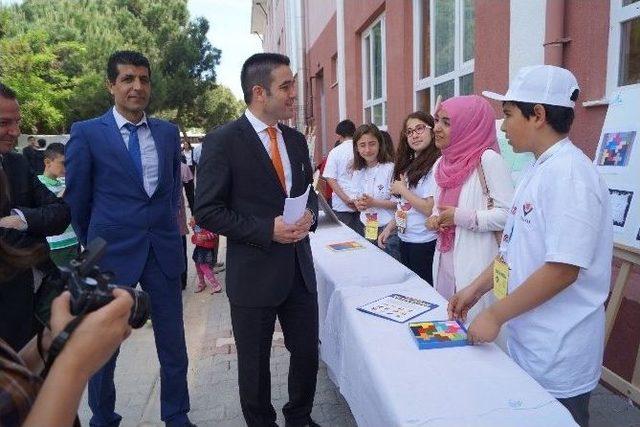 Turgut Reis Ortaokulunda Bilim Fuarı Şenliği 1