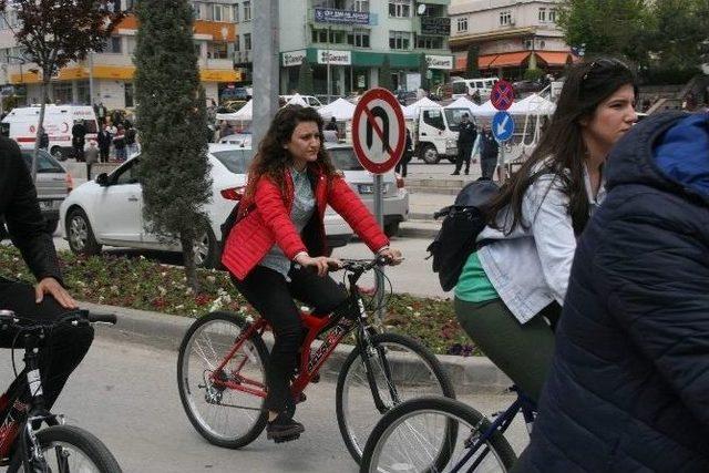 Yozgat’ta 7’den 70’e Herkes Sağlıklı Yaşam İçin Pedal Çevirdi