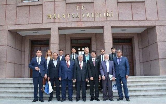 Vali Kamçı, Azeri Misafirlerini Ağırladı