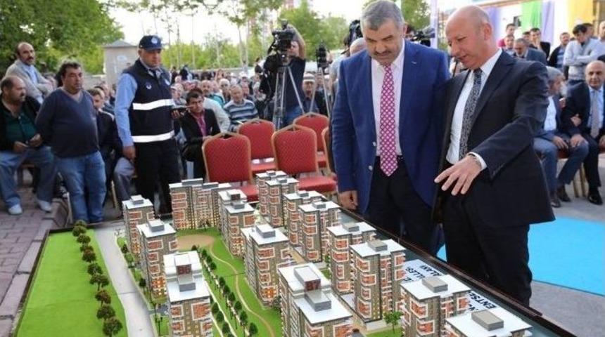 &Ccedil;olakbayrakdar, Yunus Emre&rsquo;de D&ouml;n&uuml;ş&uuml;m&uuml; Başlatıyor