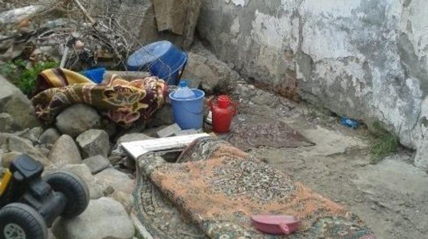 Kapısız Evde Yaşam Savaşı