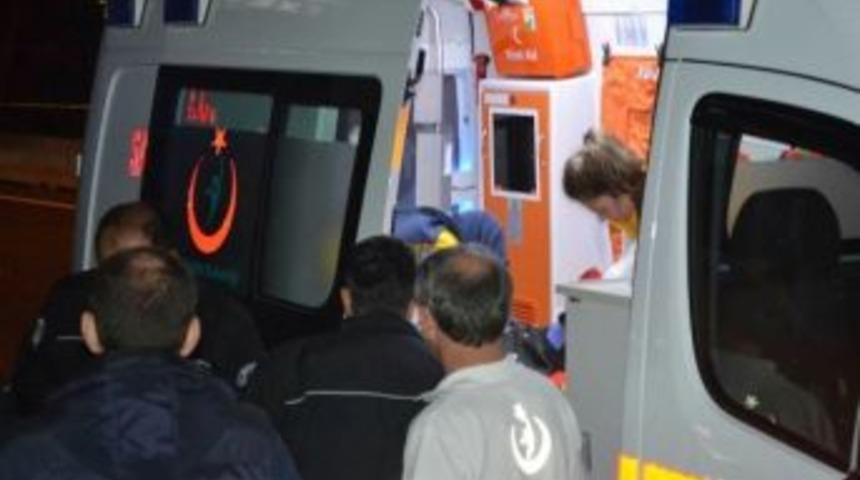 Gece Ge&ccedil; Saatlerde Denize Atlayan Şahıs Ağır Yaralandı