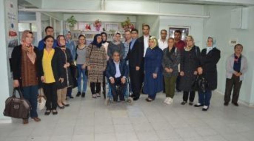 Ak Parti&rsquo;den Besni Anadolu Sakatlar Derneğine Ziyaret