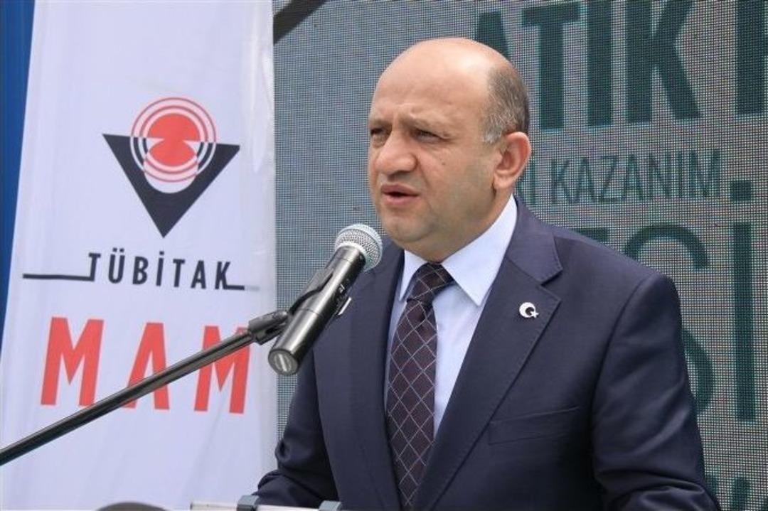 Bakan Işık, Atık Pil Geri D&ouml;n&uuml;ş&uuml;m Tesisi A&ccedil;ılışına Katıldı