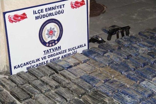 Bitlis’te 146 Kilo Eroin İle Silah Ele Geçirildi