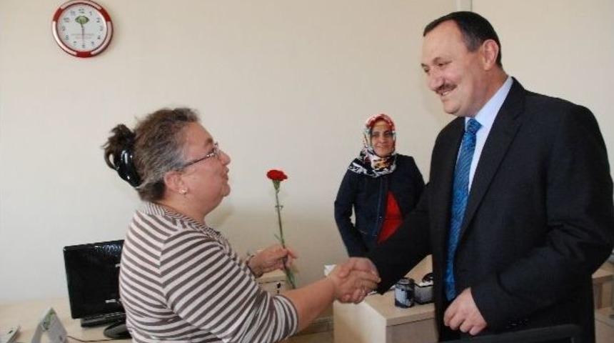 Gaziantep Sağlık Müdürü Dr. Sadettin Yazı Ebe Ve Hemşireler Haftasını Kutladı