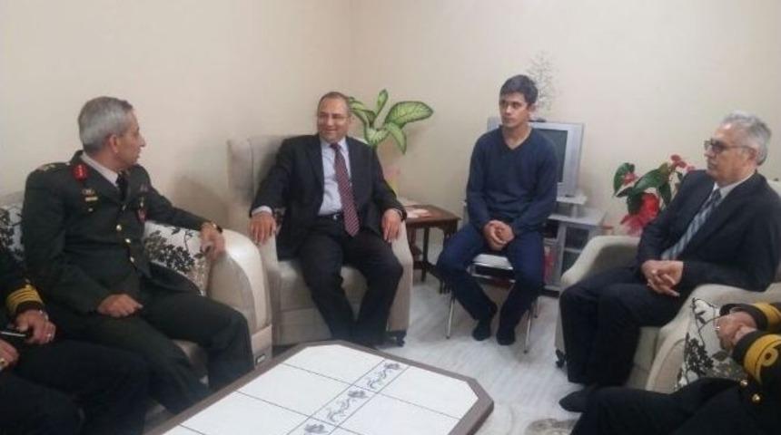 Vali Ali Kaban Şehit Ailesini Ziyaret Etti