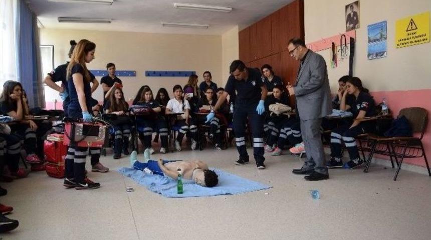 &Uuml;niversitelilere Uzmanlardan Eğitim