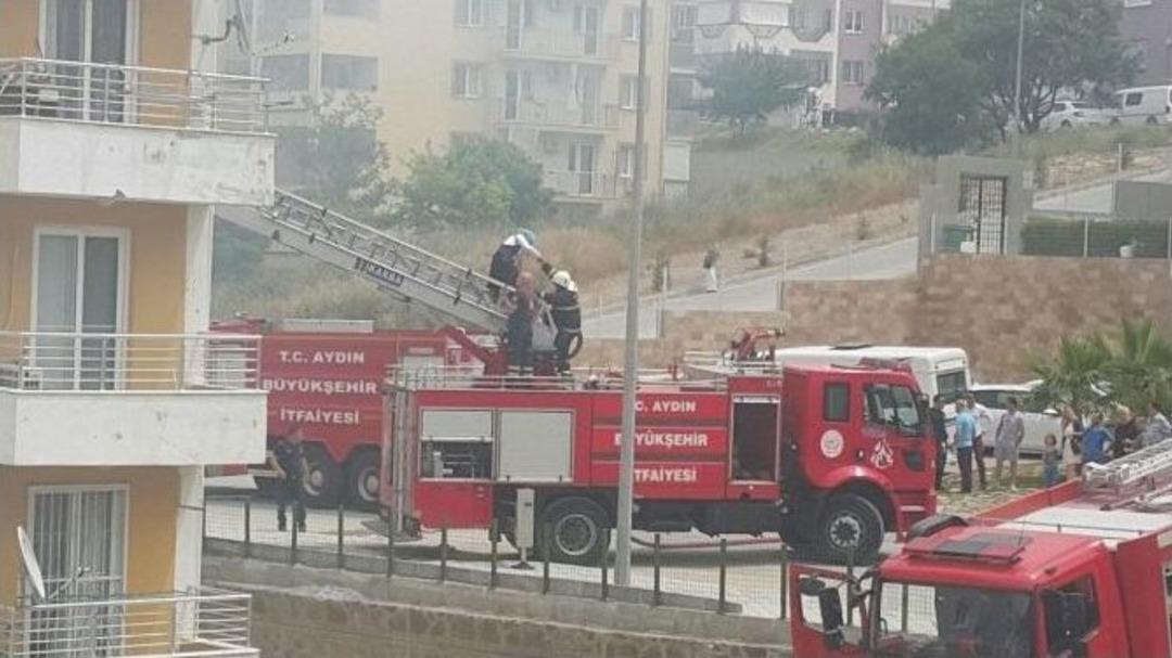 Kuşadası&rsquo;nda Apartman Yangını