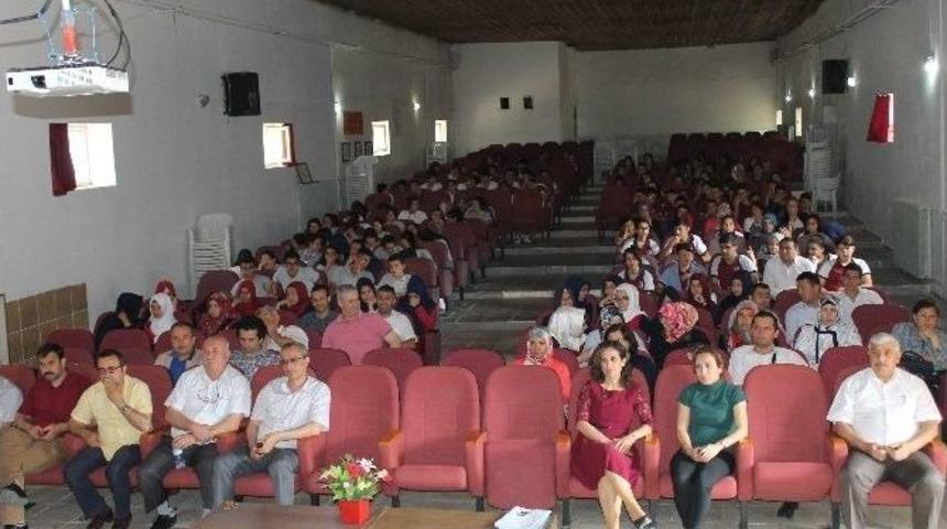 D&uuml;zi&ccedil;i&rsquo;nde Bilin&ccedil;li Ve G&uuml;venli İnternet Kullanımı Semineri