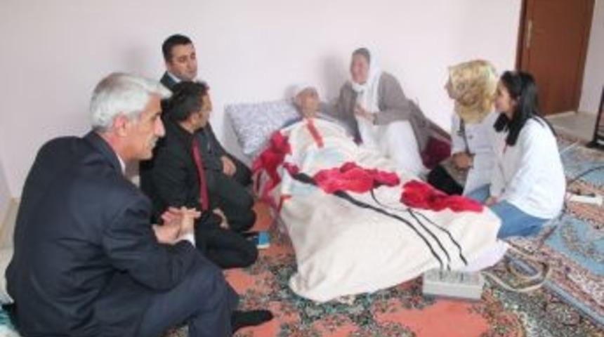 Hakkari Asp&rsquo;den Engellilere Ziyaret