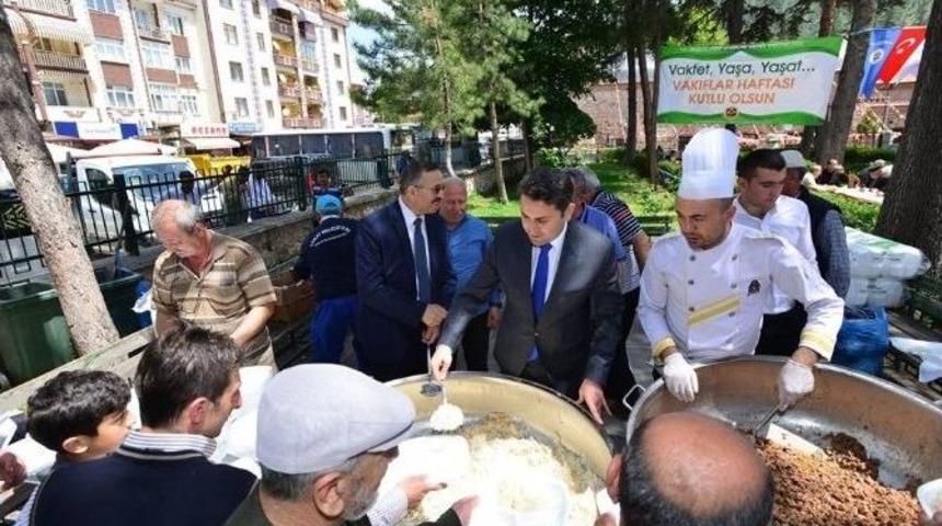 Tokat&rsquo;ta 2 Bin Kişiye Vakıf Yemeği