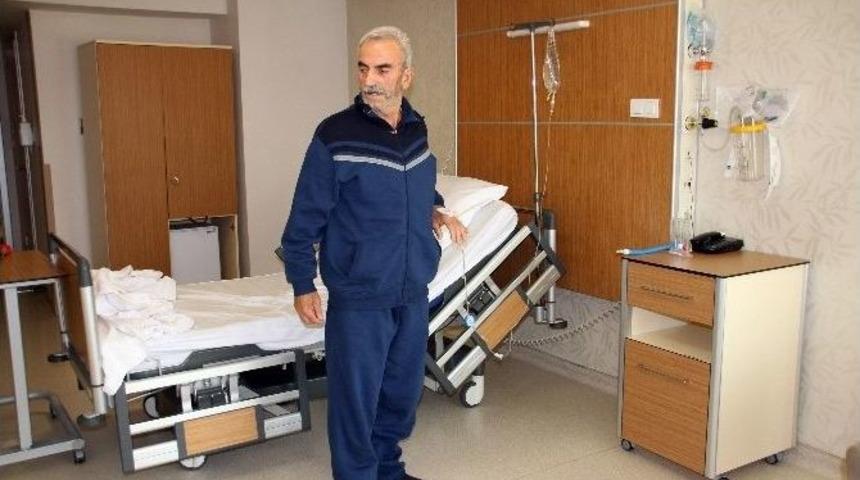 Hastanın Karnından 7 Kilogramlık Kitle &Ccedil;ıktı