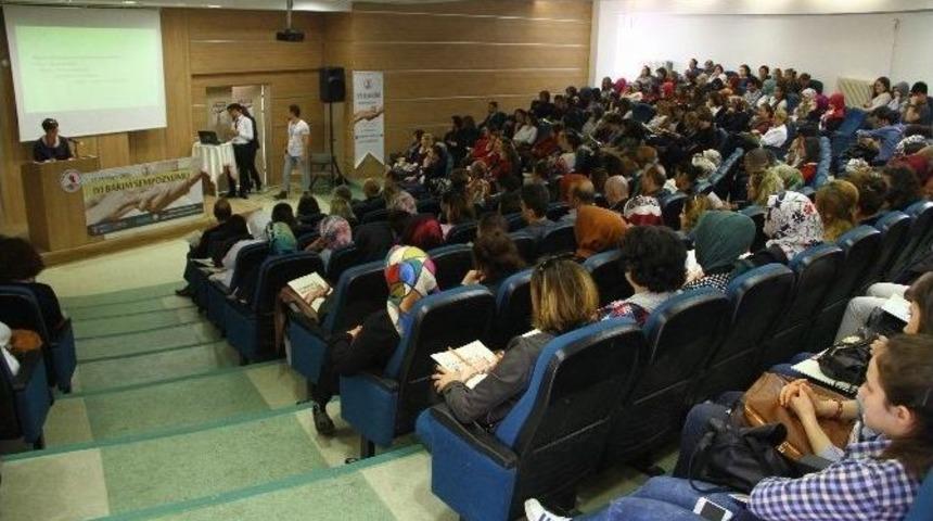 "hemşirelik Mesleğinin Cinsiyeti Kadın&rdquo;