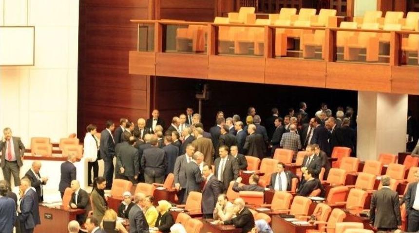 Tbmm Genel Kurulu Bakan Elitaş Hakkındaki Gensoru G&ouml;r&uuml;ş&uuml;lmeden Kapandı