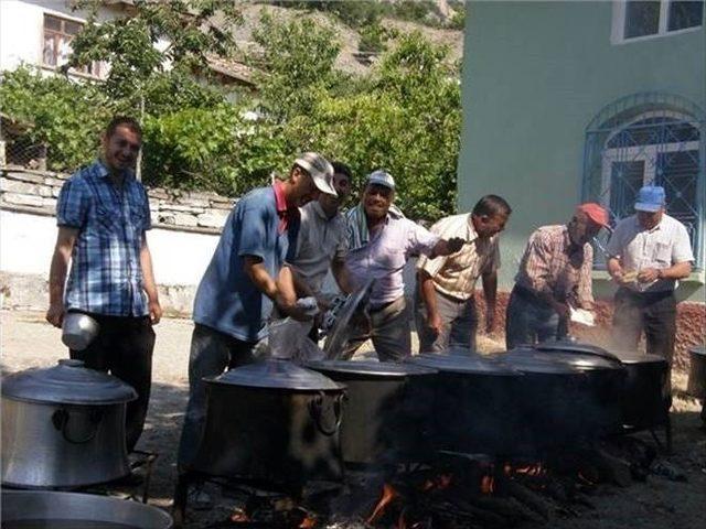 Belkeseli Kadınlar Geleneklerini Yaşatıyor