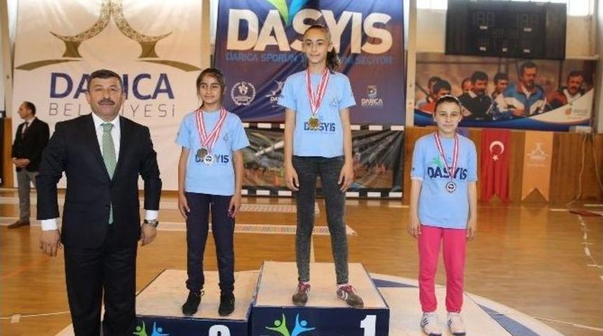 Geleceğin Yıldızları Darıca&rsquo;da Yetişiyor