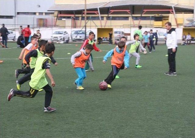 Yozgat&rsquo;ın En B&uuml;y&uuml;k Futbol Altyapısına Sahip Bozokspor Destek Bekliyor 1