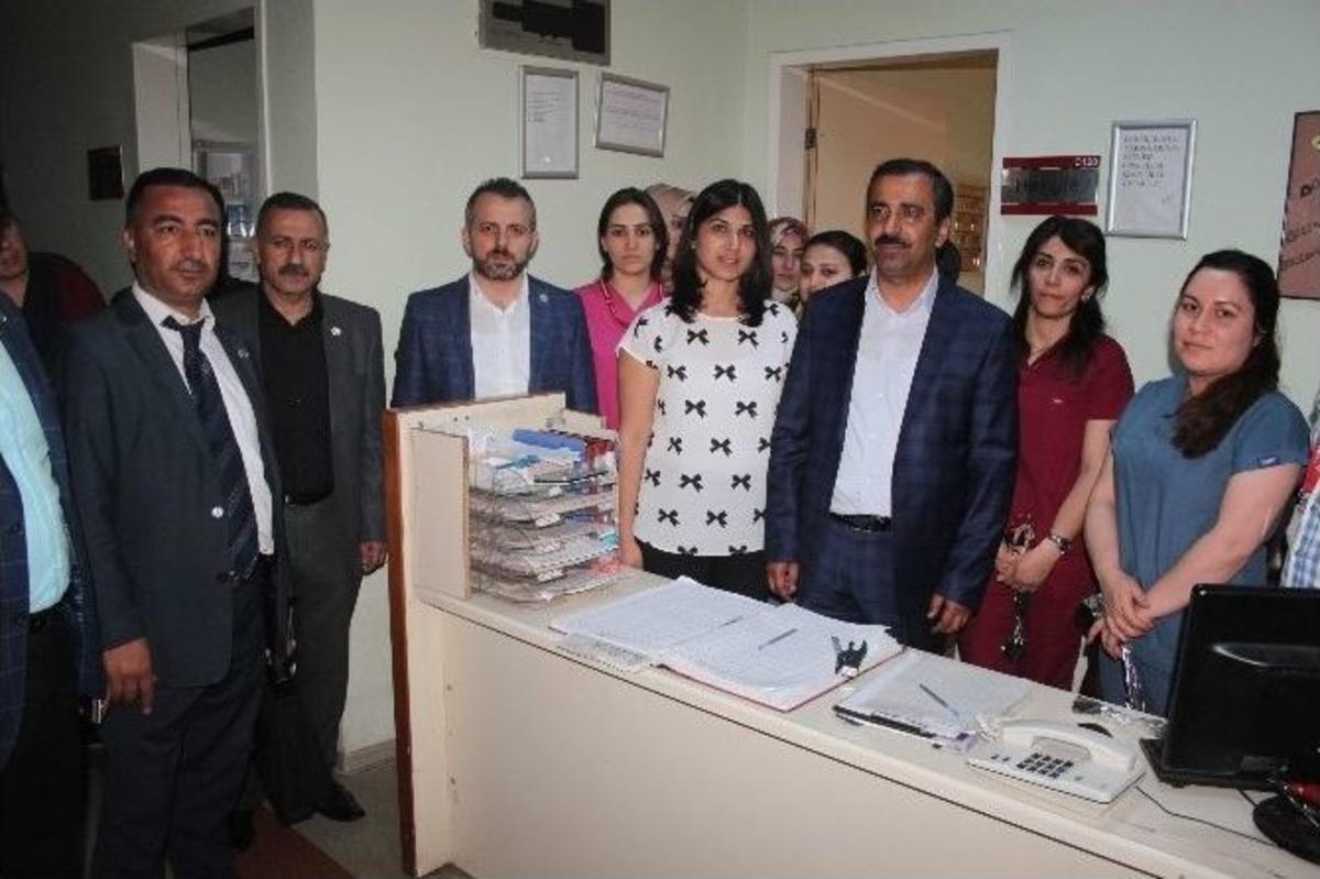 Sağlık Sen Genel Başkanı Cizre&rsquo;de Hemşirelerin G&uuml;n&uuml;&rsquo;n&uuml; Kutladı