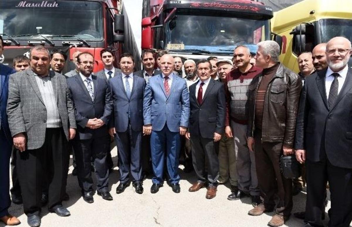 Erzurum&rsquo;dan T&uuml;rkmenlere Ve M&uuml;ltecilere Yardım Tırı