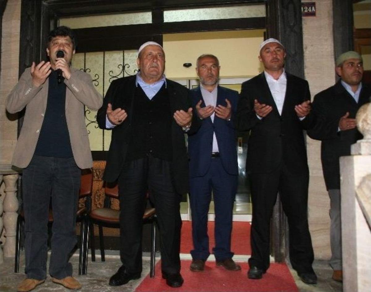 Yozgatlı Hayırsever İş Adamı Kur&rsquo;an Kursu Hocalarını Umreye G&ouml;nderdi