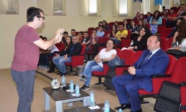 Ünlü Stand-up Sanatçısı Zakoğlu Bandırma’da