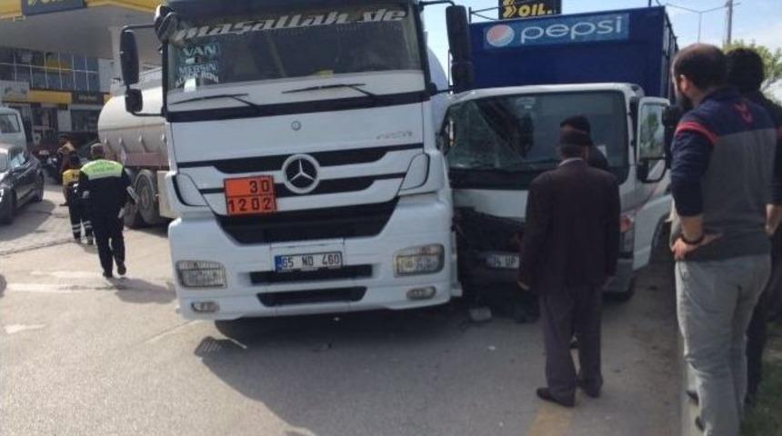 Van&rsquo;da Trafik Kazası: 1 Yaralı
