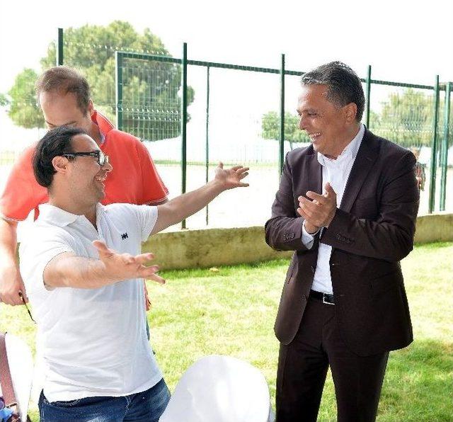 Başkan Uysal, Engelli Dernekleriyle Buluştu 2