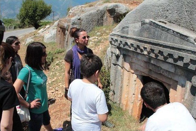 Portakal Atölyesi Limyra’da 1
