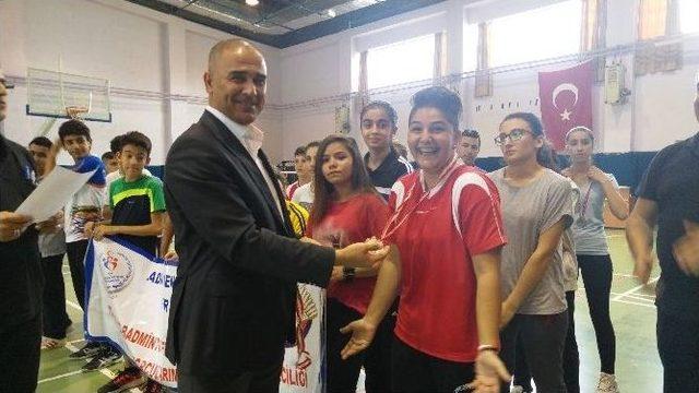 Badminton Altın Raketler İl Şampiyonasına 54 Sporcu Katıldı