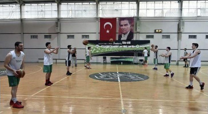 Mamak Dsi Genç Basketbol Takımı Namağlup Lider