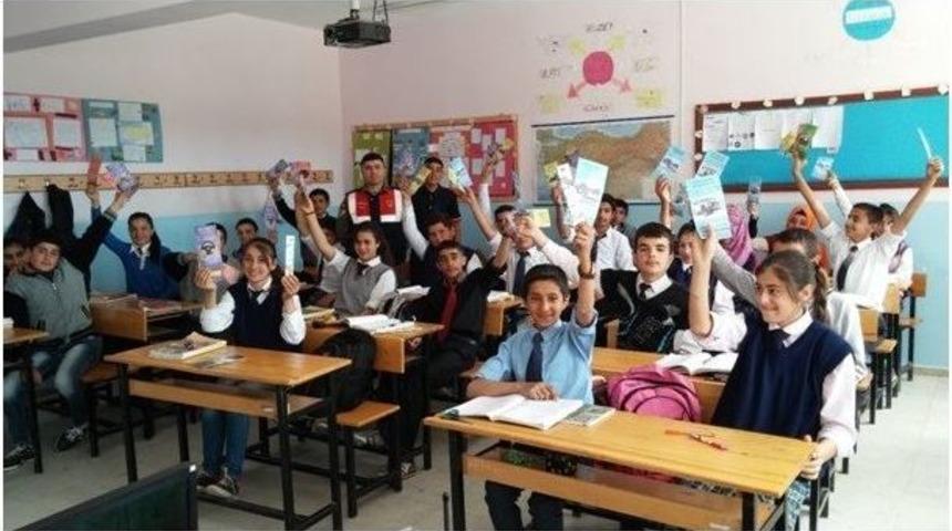 Malatya İl Jandarma Komutanlığı&rsquo;ndan &rsquo;trafik Haftası&rsquo; Etkinliği